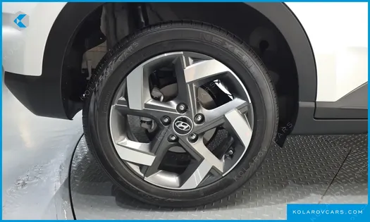 HYUNDAI VENUE 1.6 FLUX