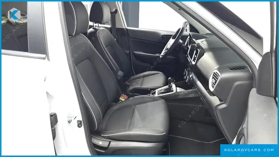 HYUNDAI VENUE 1.6 FLUX