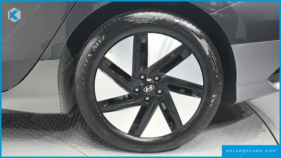 HYUNDAI IONIQ 6 STANDARD