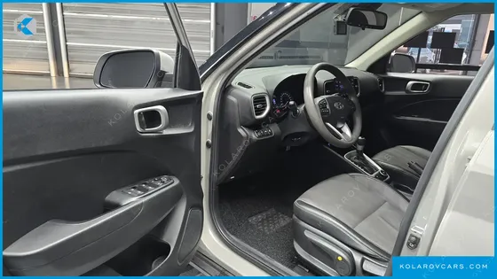 HYUNDAI VENUE 1.6 SMART