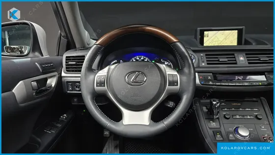 LEXUS CT200H 1.8 COMPACT LUXURY