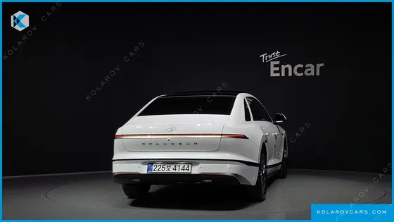 HYUNDAI GRANDEUR 2.5 GASOLINE  2WD
