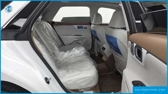 HYUNDAI GRANDEUR 2.5 GASOLINE  2WD