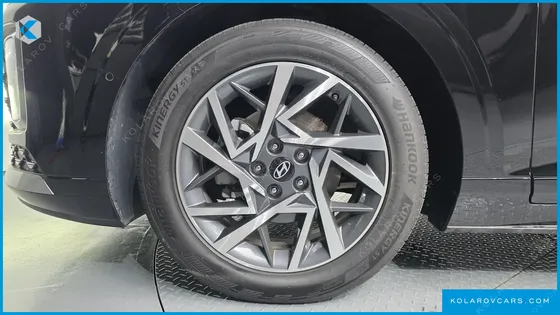 HYUNDAI GRANDEUR EXCLUSIVE
