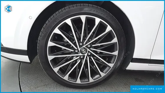HYUNDAI GRANDEUR CALLIGRAPHY