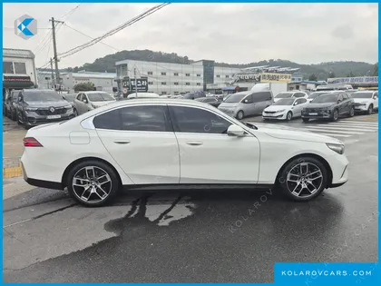 BMW 5 SERIES 520I