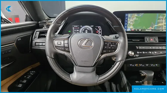 LEXUS ES EXECUTIVE