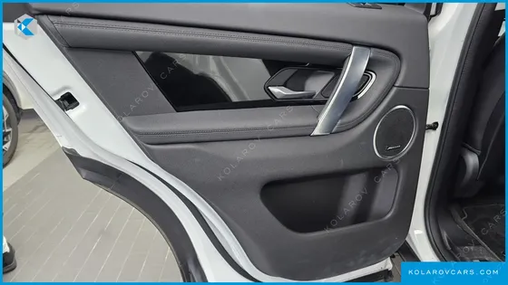 LAND ROVER DISCOVERY SPORT D180 SE