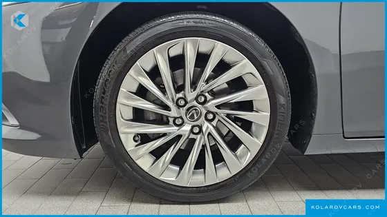 LEXUS ES LUXURY PLUS