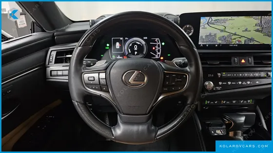 LEXUS ES LUXURY PLUS