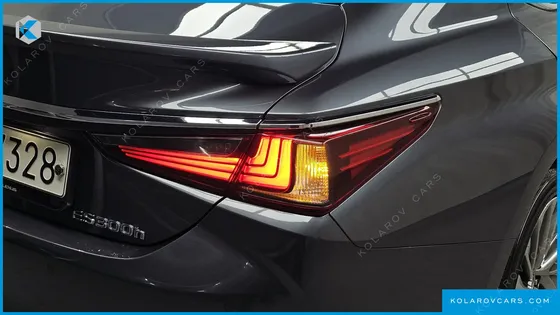 LEXUS ES LUXURY PLUS