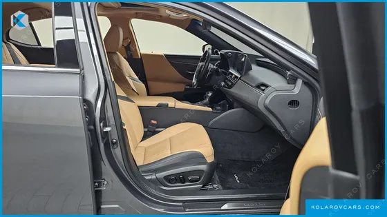 LEXUS ES LUXURY PLUS