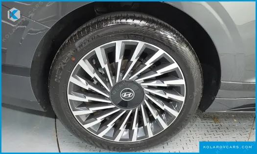 HYUNDAI GRANDEUR CALLIGRAPHY