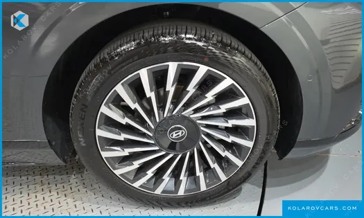HYUNDAI GRANDEUR CALLIGRAPHY