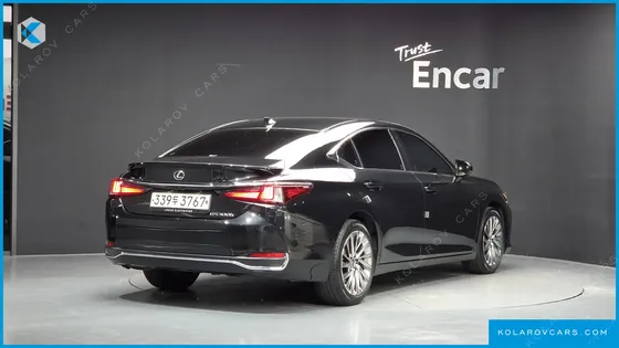 LEXUS ES EXECUTIVE