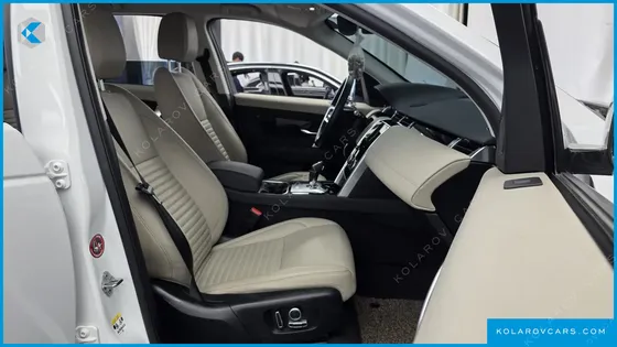 LAND ROVER DISCOVERY SPORT D200 S