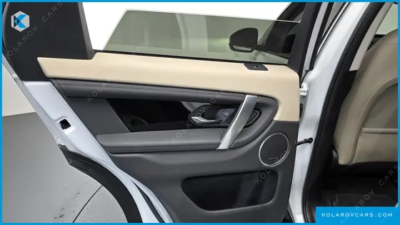 LAND ROVER DISCOVERY SPORT P250 SE