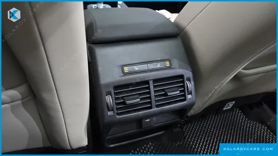 LAND ROVER DISCOVERY SPORT D200 S