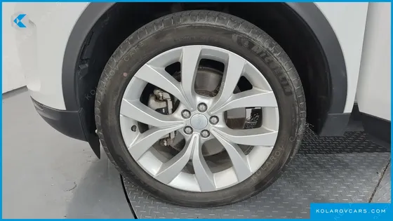 LAND ROVER DISCOVERY SPORT P250 SE