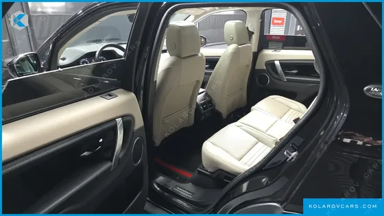 LAND ROVER DISCOVERY SPORT P250 SE