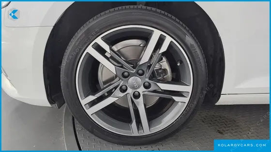 AUDI A4 40 TFSI PREMIUM