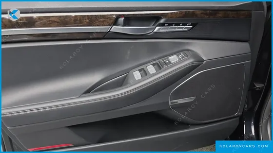 GENESIS G90 3.3 T AWD