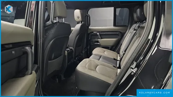 LAND ROVER DEFENDER 110 D250 X-DYNAMIC SE