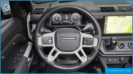 LAND ROVER DEFENDER 110 D300 HSE