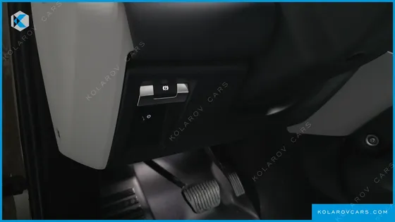 LAND ROVER DEFENDER 110 D300 HSE