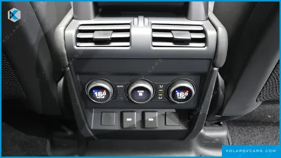 LAND ROVER DEFENDER 110 D300 HSE