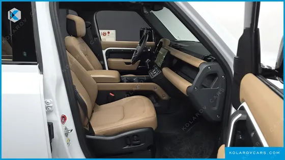 LAND ROVER DEFENDER 110 D300 X-DYNAMIC HSE