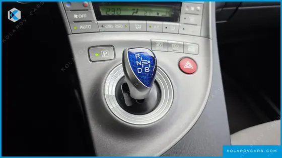 TOYOTA PRIUS 1.8 E