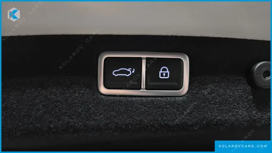 GENESIS G70 GASOLINE 2.5T 4WD