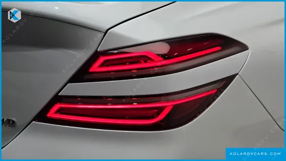 GENESIS G70 GASOLINE 2.5T 4WD