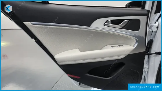 GENESIS G70 GASOLINE 2.5T 4WD