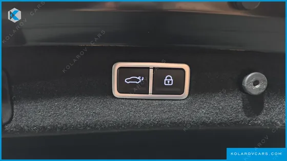 GENESIS G70 GASOLINE 2.5T 4WD