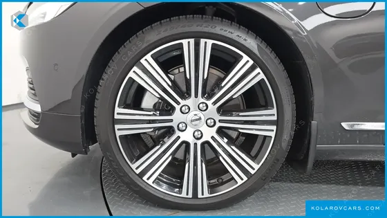 VOLVO S90 T8 AWD ULTIMATE BRIGHT