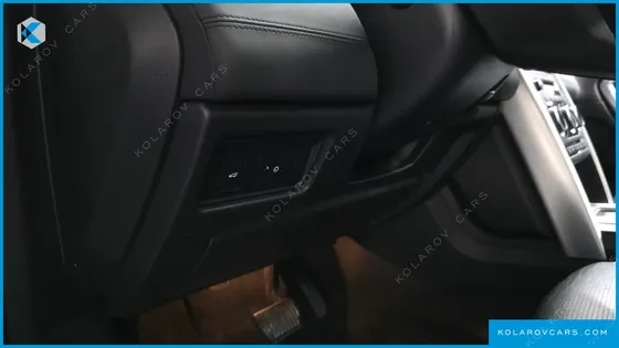 LAND ROVER DISCOVERY SPORT 2.0 TD4 SE (150PS)