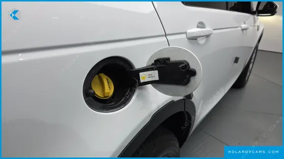 LAND ROVER DISCOVERY SPORT 2.0 TD4 SE (150PS)