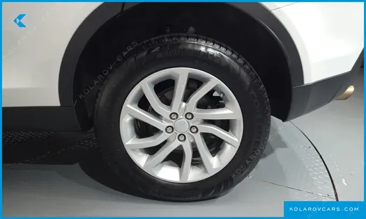 LAND ROVER DISCOVERY SPORT 2.0 TD4 SE (150PS)