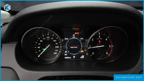 LAND ROVER DISCOVERY SPORT 2.0 TD4 SE (150PS)