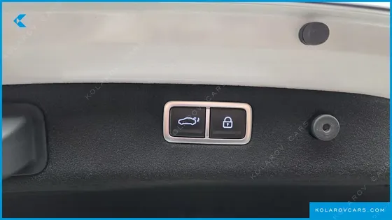 GENESIS G70 GASOLINE 2.5T 2WD