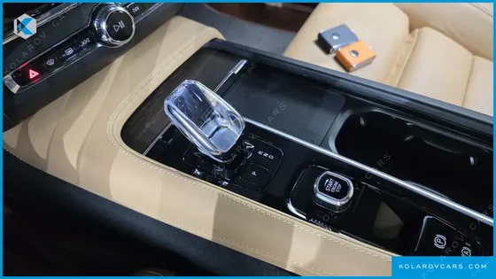 VOLVO S90 B6 AWD ULTRA BRIGHT