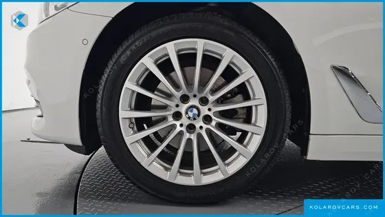 BMW 5 SERIES 520I LUXURY