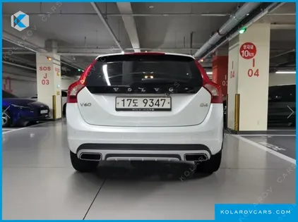 VOLVO V60 D4