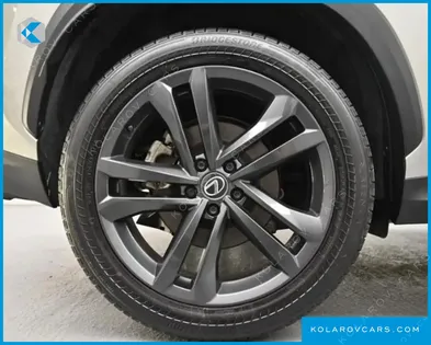 LEXUS NX PREMIUM