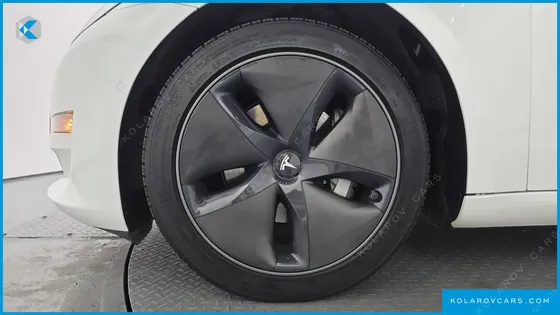 TESLA MODEL 3 LONG RANGE AWD