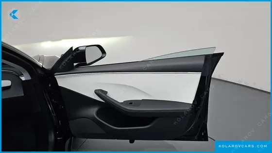 TESLA MODEL 3 RWD