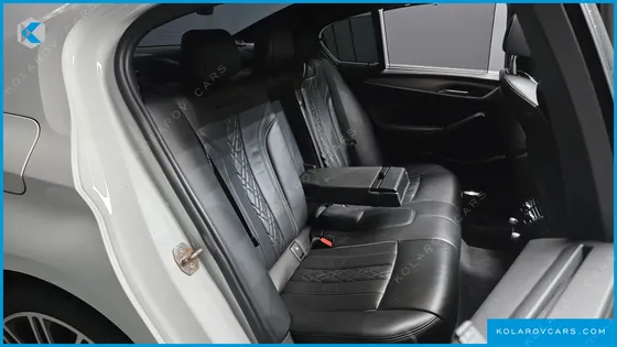 BMW 5 SERIES 530I XDRIVE M SPORT PACKAGE PLUS