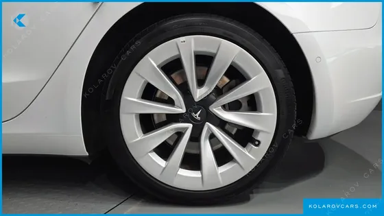 TESLA MODEL 3 LONG RANGE AWD